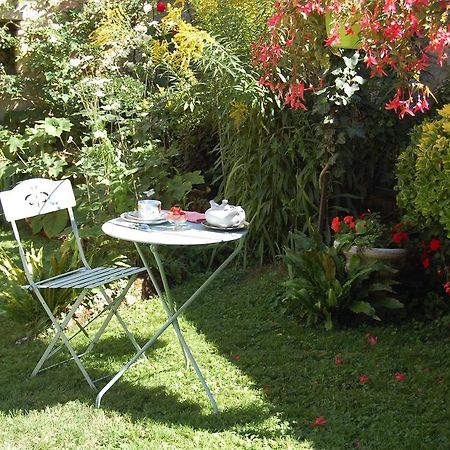 Jardins Secrets Bed and Breakfast Angoulême Esterno foto