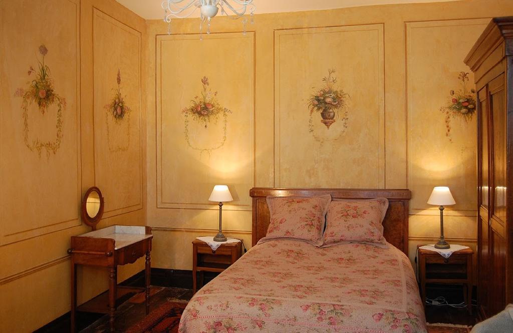 Jardins Secrets Bed and Breakfast Angoulême Esterno foto